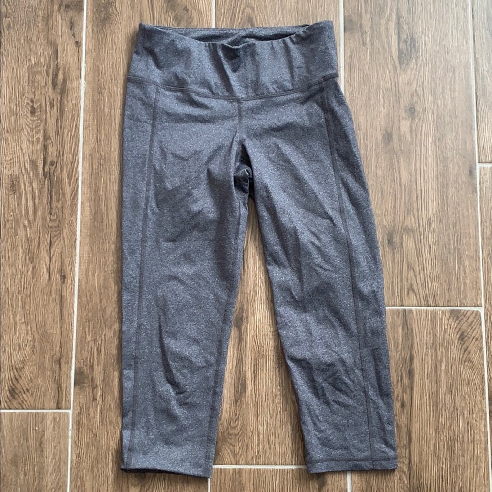 Active by Old Navy Fitted Capri Legging Size XS
